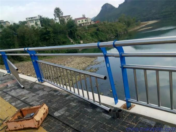 衡水不锈钢复合管护栏是一种卓越的防护材料